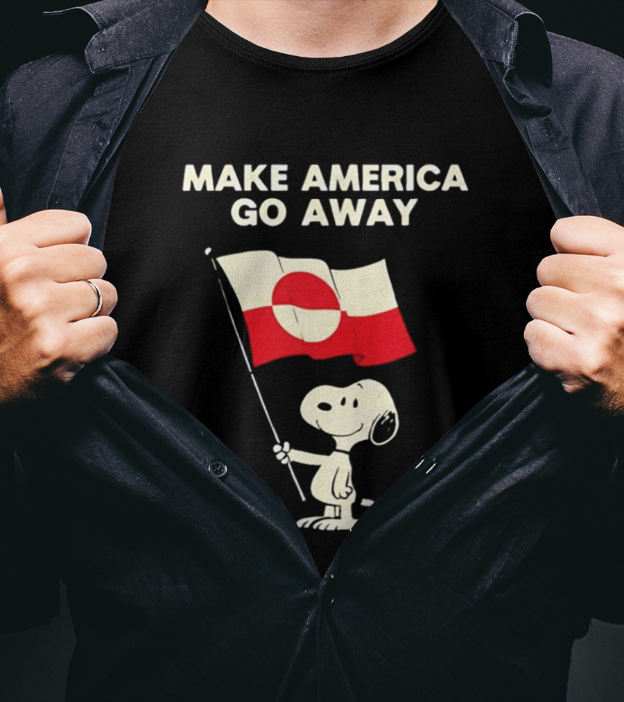 Snoopy Holding Greenland Flag Make America Go Away T-Shirt
