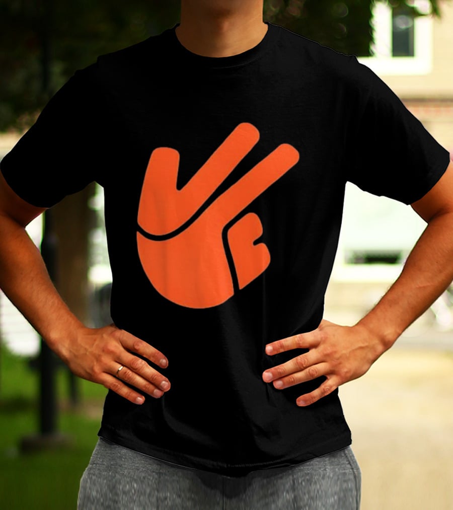 New York Knicks Three Hand Gesture NBA Team Sports Fan T-Shirt