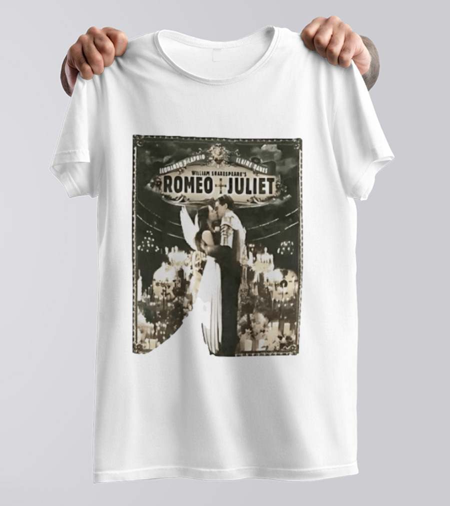 William Shakespeare's Romeo And Juliet Leonardo Claire Iconic Romantic Scene T-Shirt