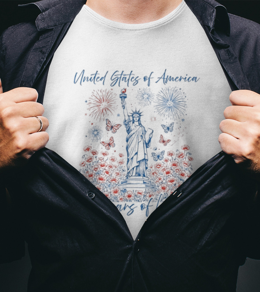 United States Of America 250 Years Of Liberty Fireworks And Statue Of Liberty Celebration T-Shirt
