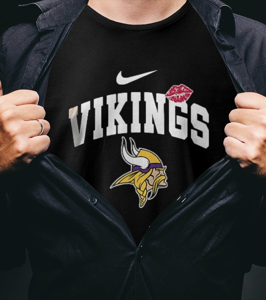 Vikings Nike Makeup Artist Lips Minnesota Football T-Shirt