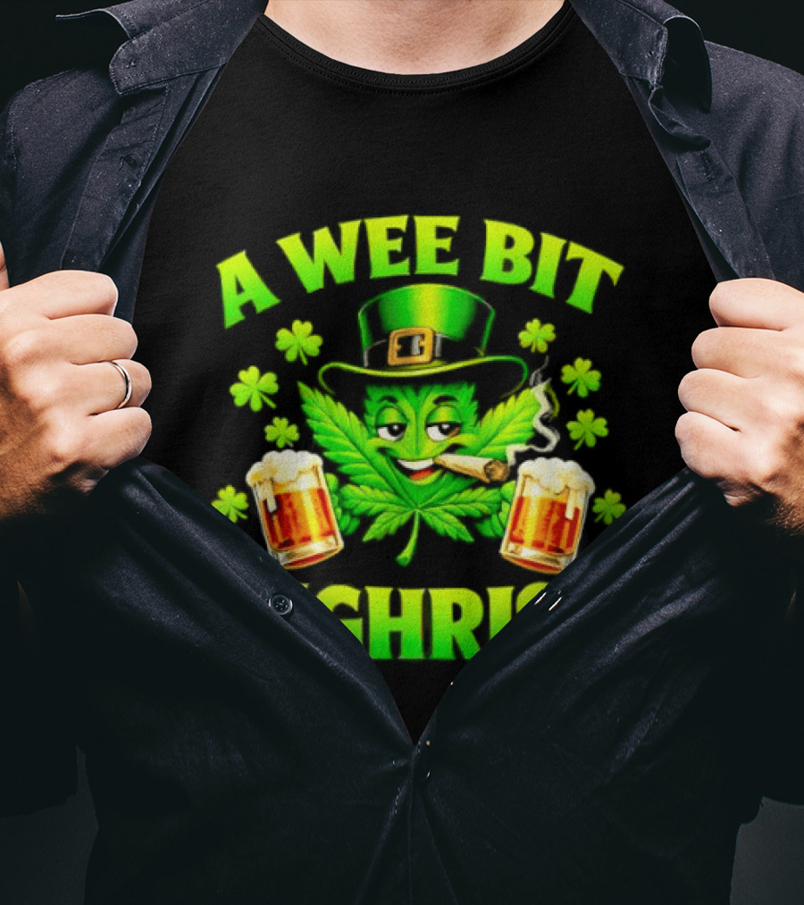 A Wee Bit Highrish St Patrick's Day Smoking Leprechaun Beer Shamrock T-Shirt