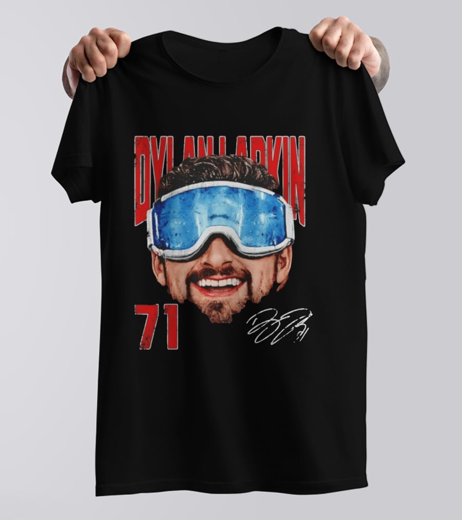 Dylan Larkin 71 Detroit Red Wings Goggles Big Head T-Shirt