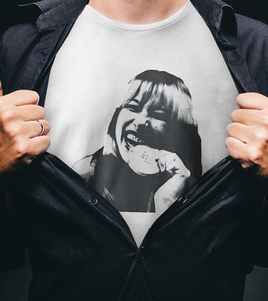 Alysa Liu Gold Medalist Joyful Celebration Halftone 4444 T-Shirt