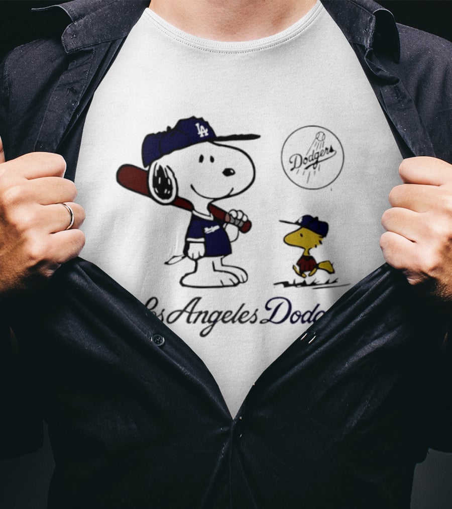Snoopy Woodstock Los Angeles Dodgers 2025 Peanuts MLB Collaboration T-Shirt