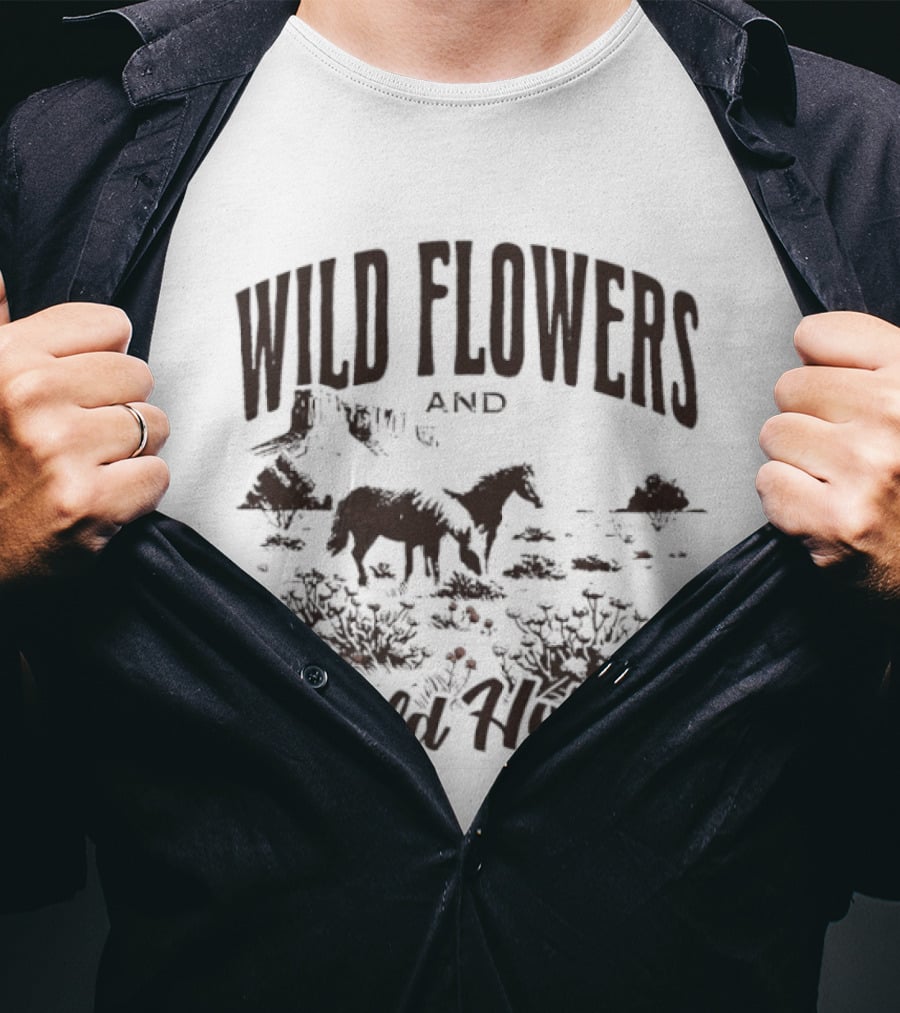 Wildflowers And Wild Horses Lainey Wilson T-Shirt