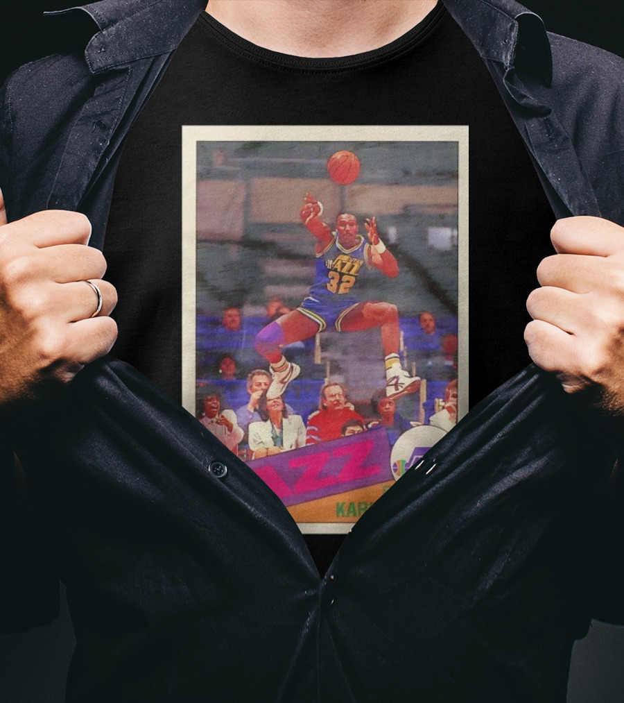 Utah Jazz Karl Malone 32 Basketball Card 1992 T-Shirt