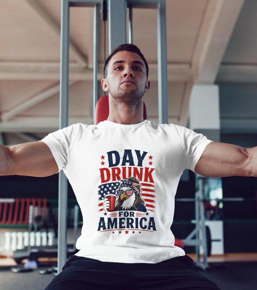 Day Drunk For America Patriotic Eagle With Flag And Red Cup T-Shirt