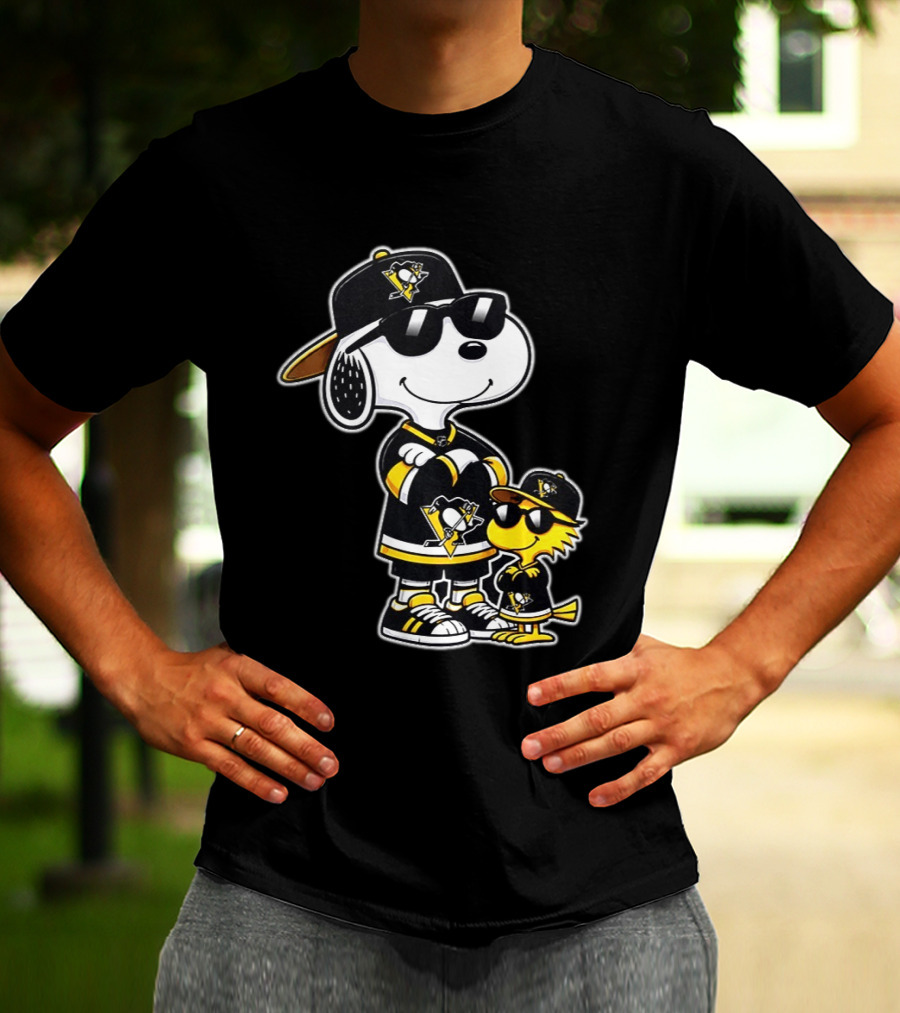 Snoopy Woodstock Pittsburgh Penguins NHL 2026 Sports Fan Collaboration T-Shirt