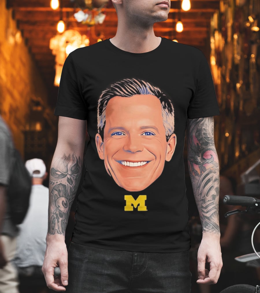 Dusty May Big Face Michigan Wolverines M Yellow T-Shirt