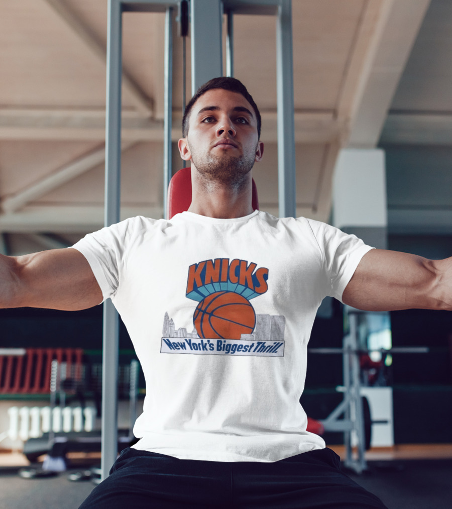 Knicks New York's Biggest Thrill Basketball Skyline T-Shirt