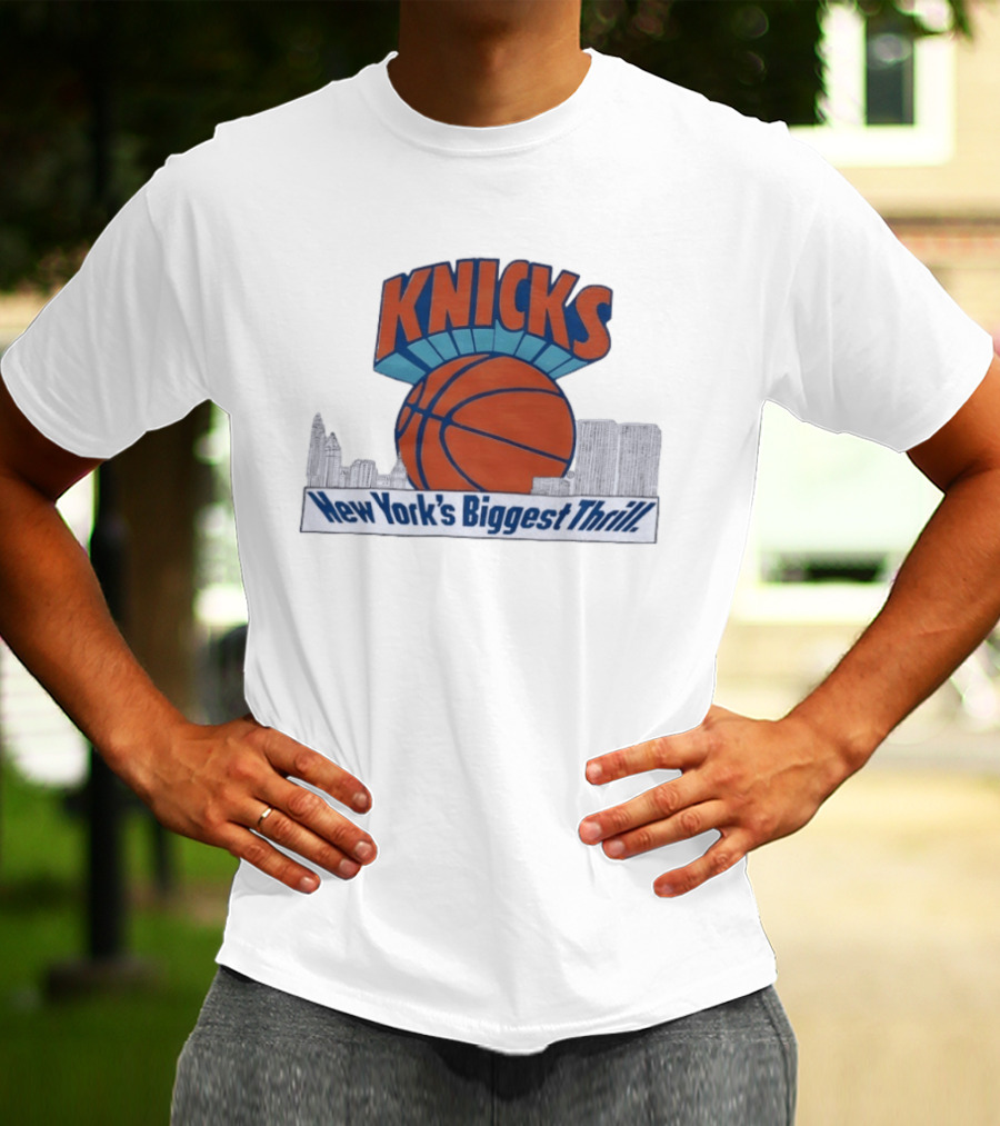 Knicks New York's Biggest Thrill Basketball Skyline T-Shirt
