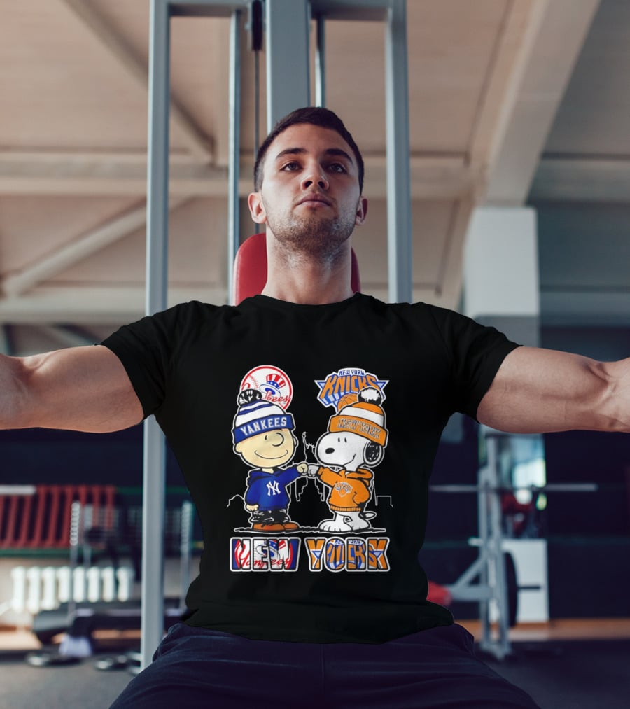 New York Yankees New York Knicks Charlie Brown Snoopy T-Shirt