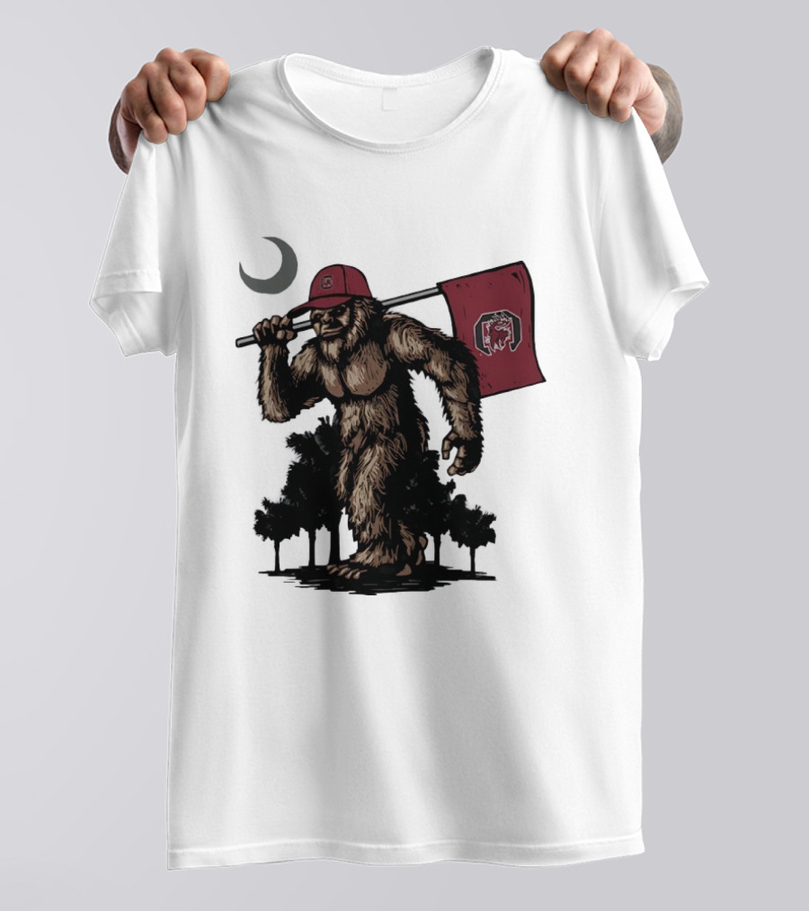 Bigfoot Carrying South Carolina Gamecocks Flag Under Moonlight T-Shirt