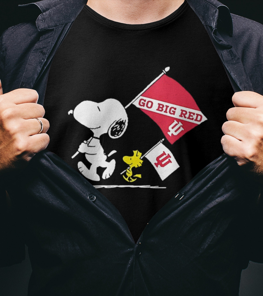 Snoopy Woodstock Go Big Red Indiana Hoosiers Flag T-Shirt