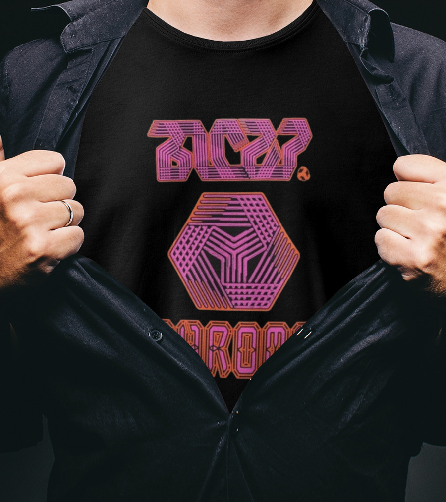 Bicep Chroma Hexagonal Geometric T-Shirt