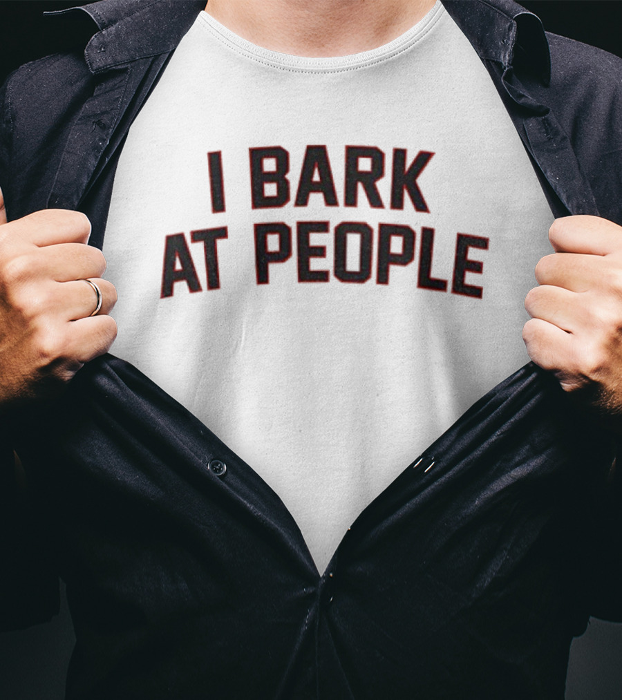 I Bark At People Georgia Bulldogs Fan T-Shirt