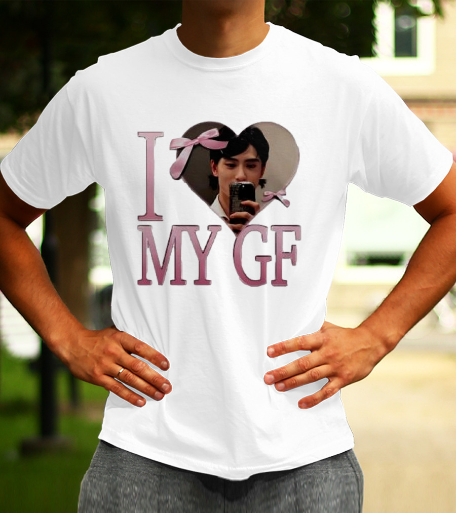 I Heart My GF Pink Bow Selfie T-Shirt