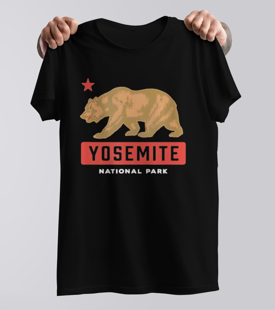Yosemite Bear California Republic National Park Established 1890 T-Shirt