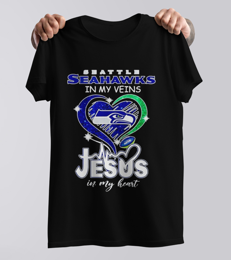 Seattle Seahawks In My Veins Jesus In My Heart Diamond Heartbeat T-Shirt