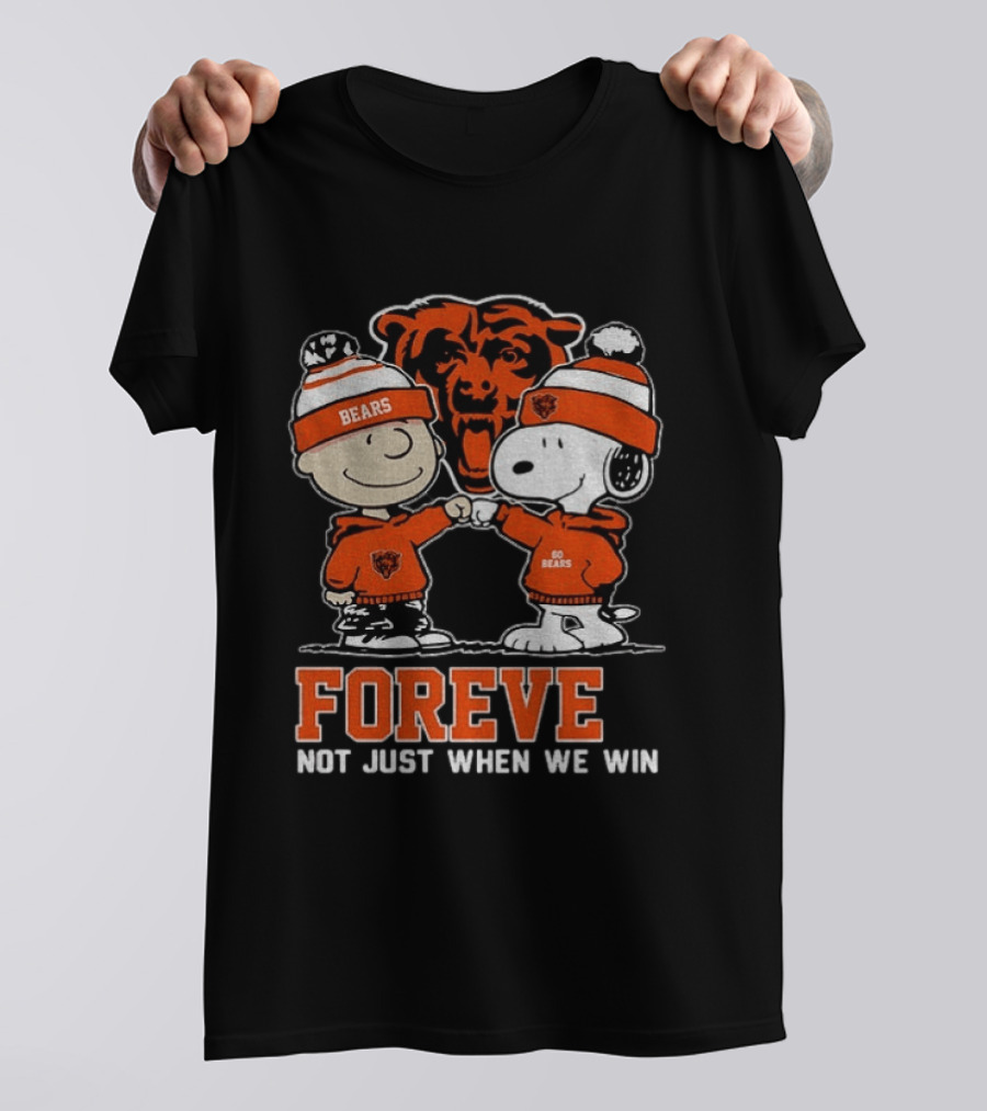Snoopy Charlie Brown Chicago Bears Football Forever Not Just When We Win T-Shirt
