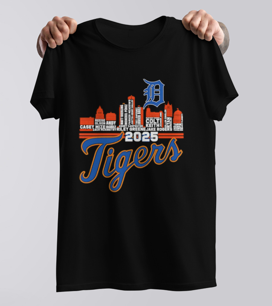 Detroit Tigers 2025 City Skyline Baseball Players T-Shirt