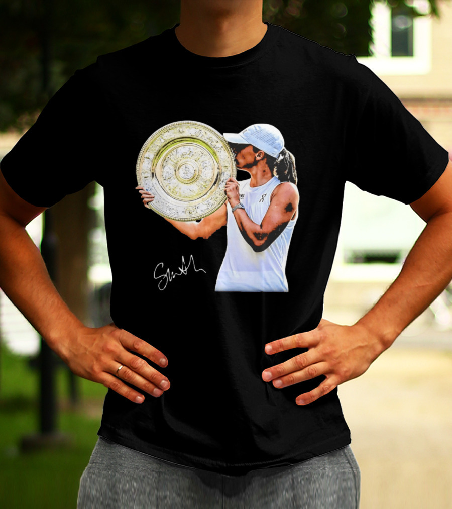 Iga Swiatek Wimbledon Champion Trophy Celebration T-Shirt