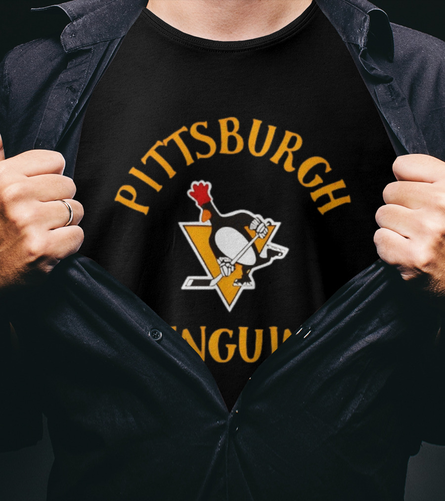 Pittsburgh Penguins Vintage Hockey Style McGraw T-Shirt