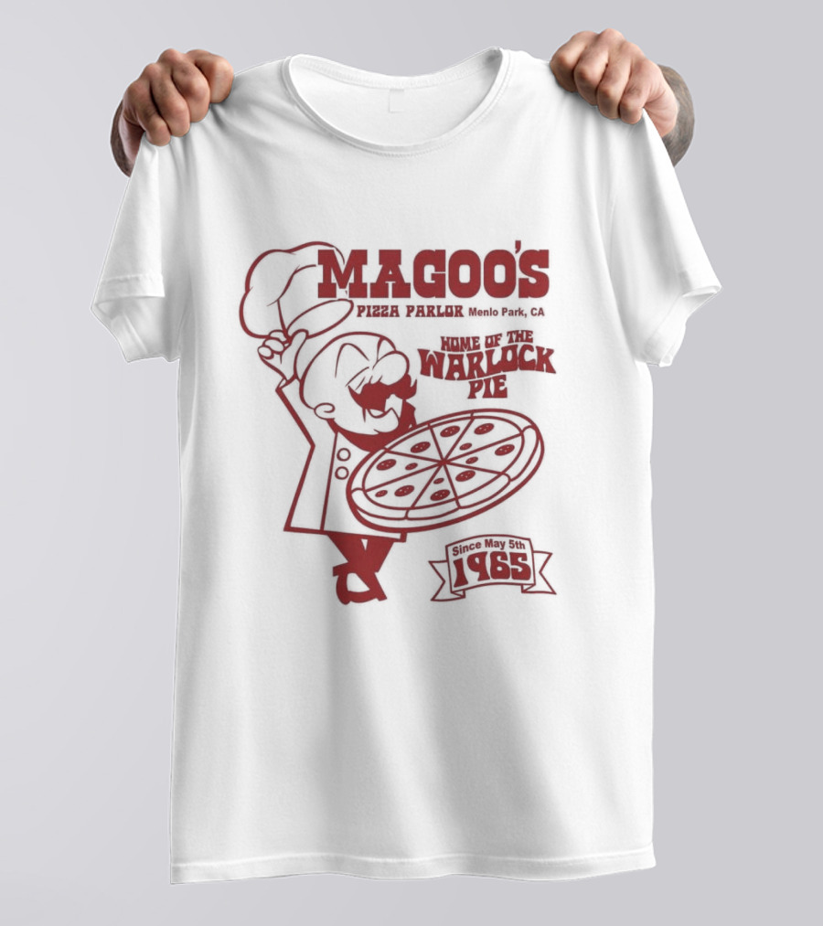 Magoo's Pizza Parlor Throwback 1985 Warsaw Indiana Chef Holding Pizza T-Shirt
