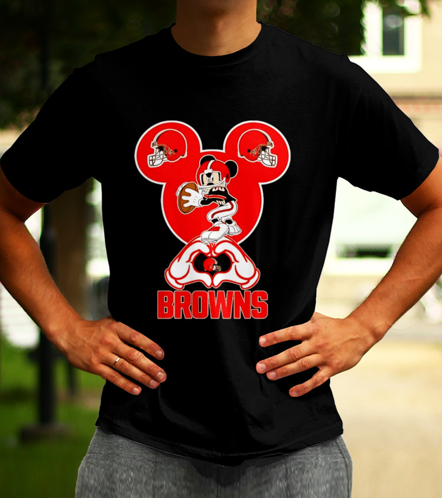 Cleveland Browns Mickey Mouse Football Quarterback Love T-Shirt