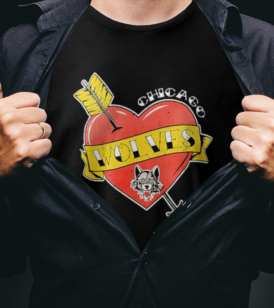 Chicago Wolves Heart Arrow Banner T-Shirt