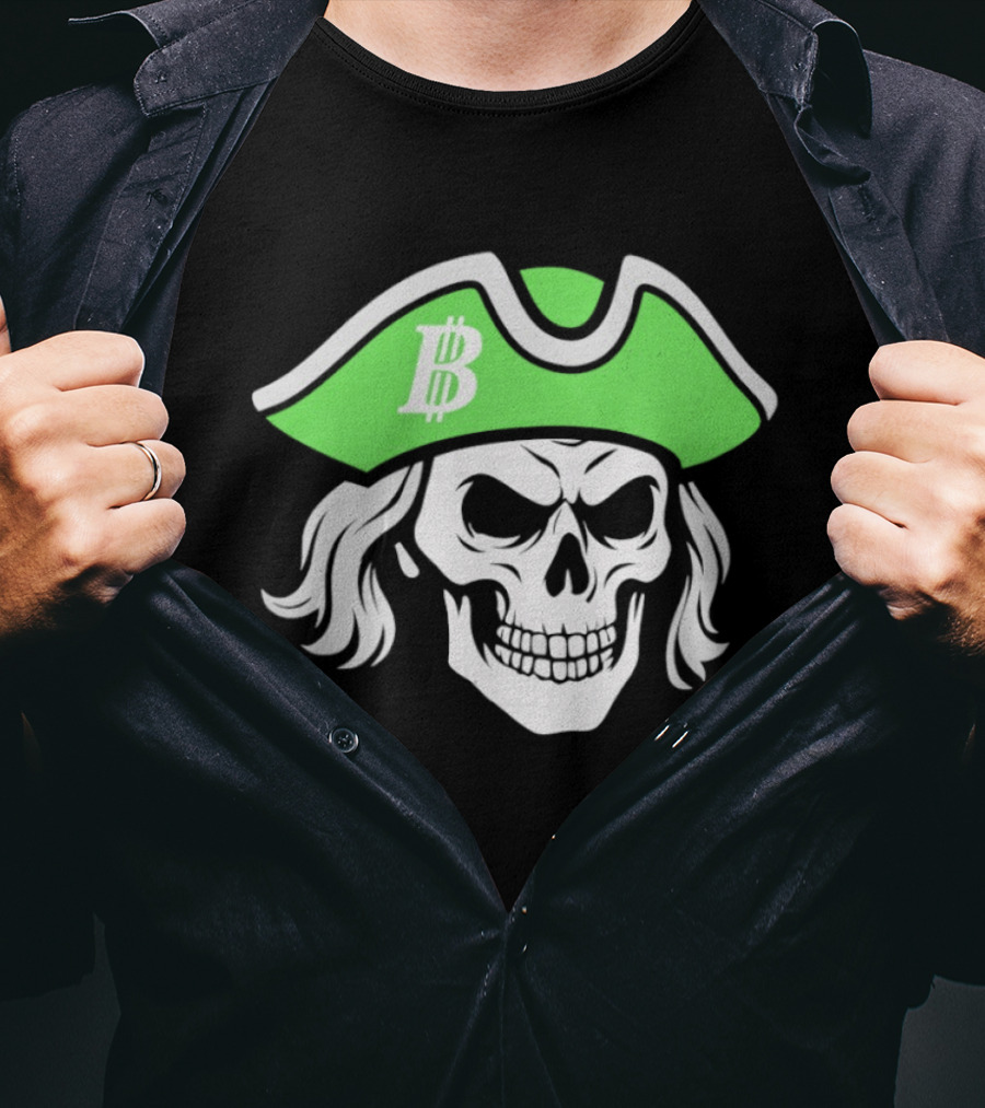 Pennsylvania Benjamins Skull With Pirate Hat Featuring Bitcoin T-Shirt