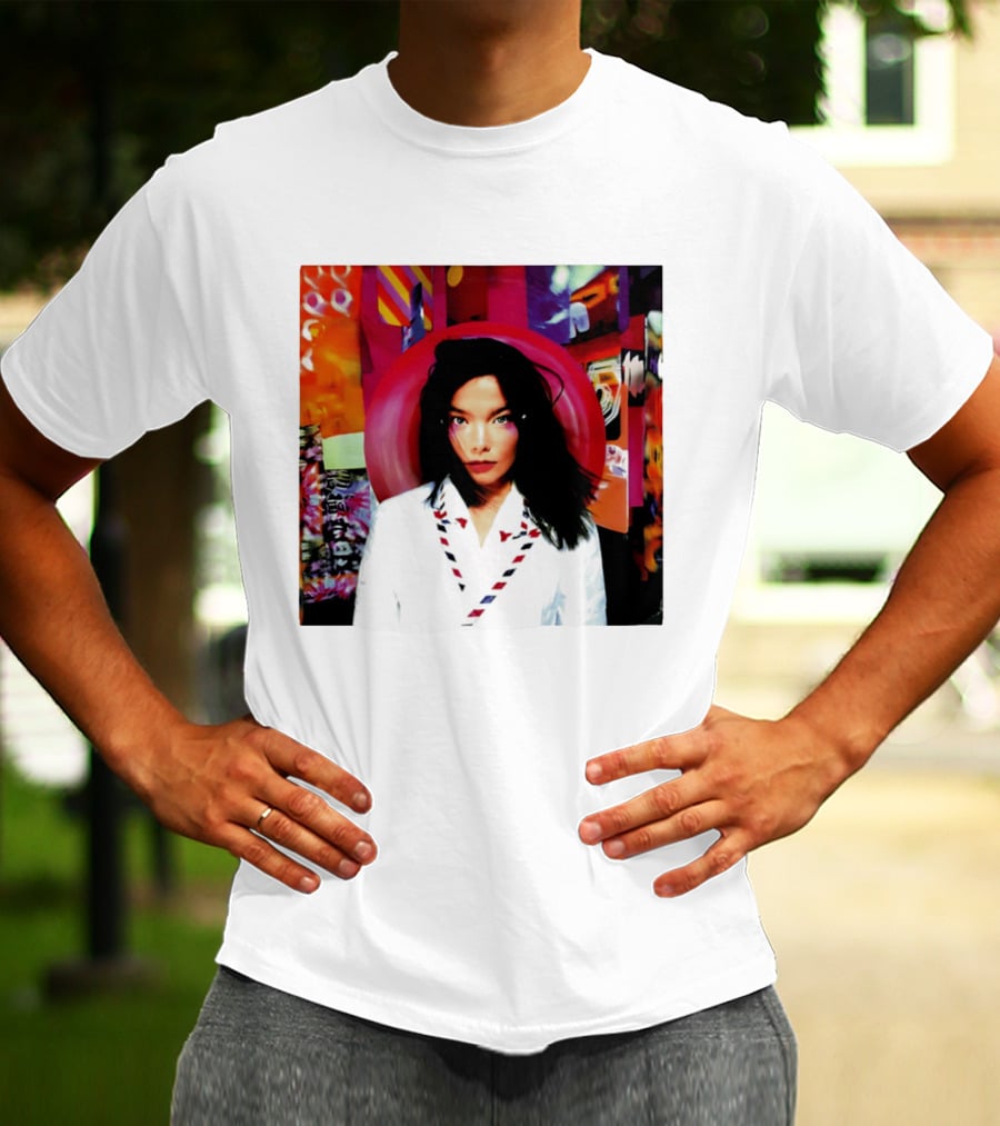 Anne Hathaway Björk And T-Shirt