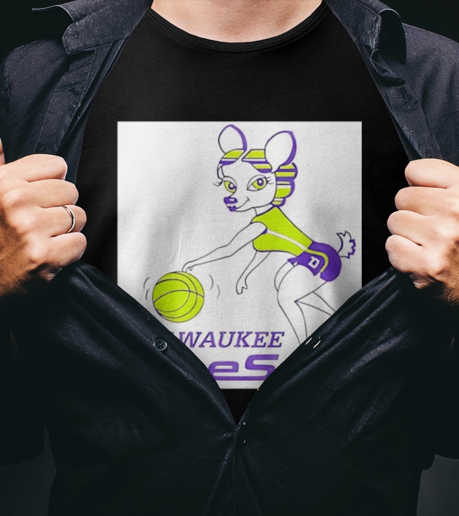 Milwaukee Does WPBL Vintage Basketball T-Shirt