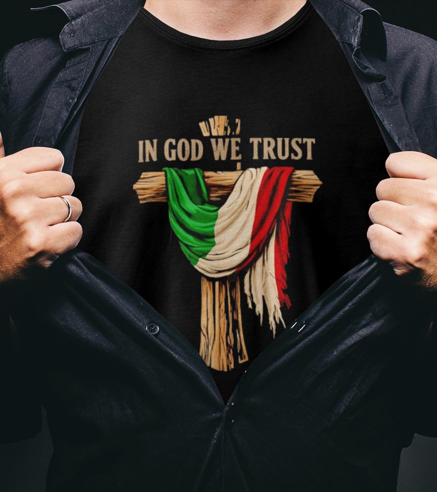 In God We Trust Italian Flag On Cross Jesus Reto T-Shirt