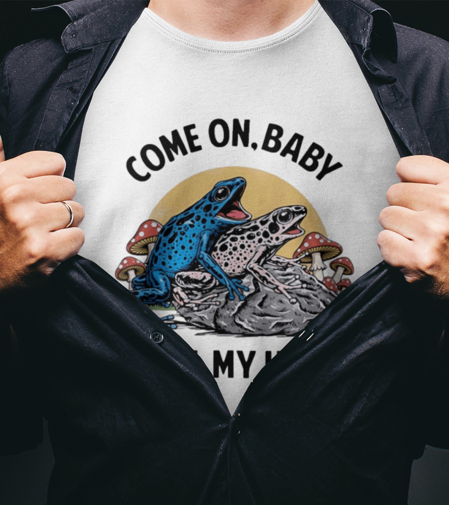 Come On Baby Pull My Hair Blue Frog Pink Frog Rock T-Shirt