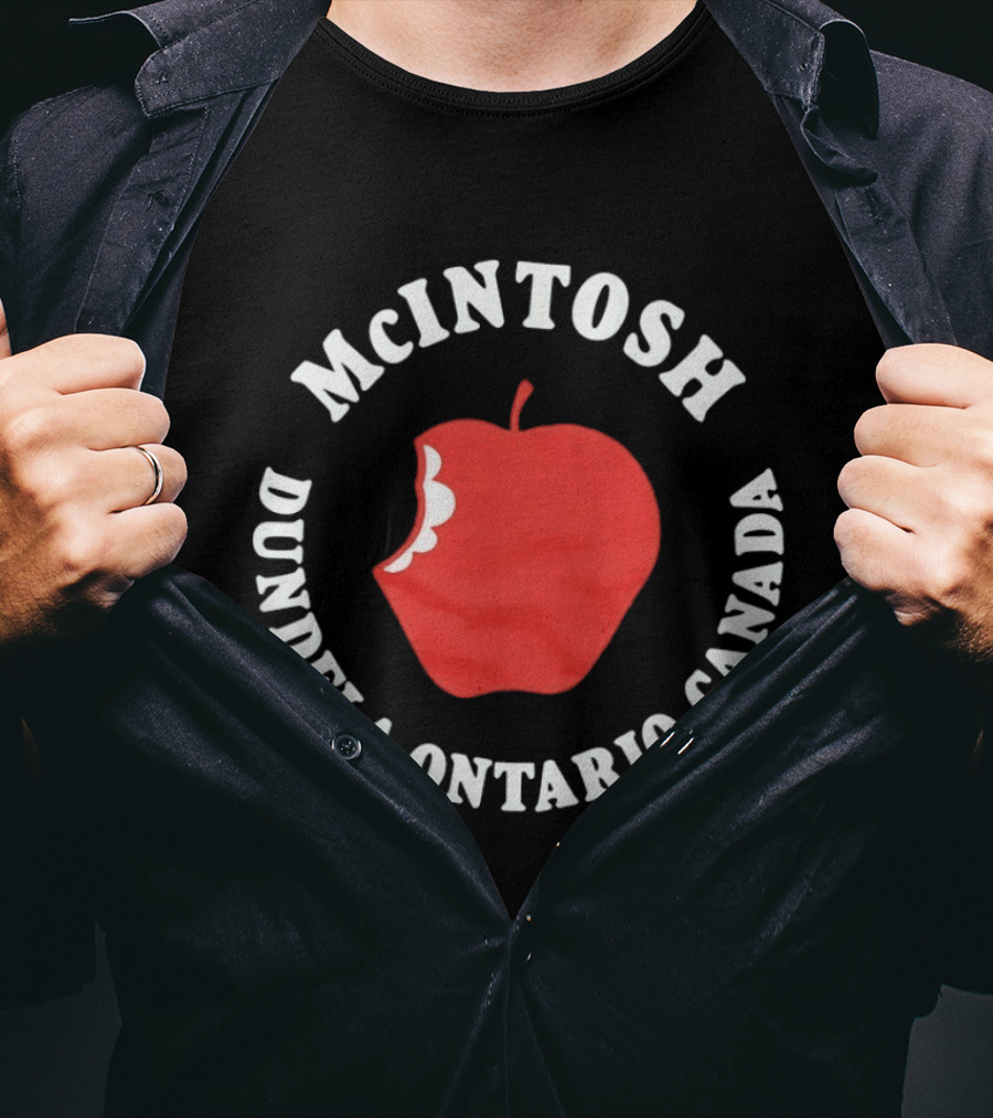 McIntosh Apple Dundela Ontario Canada Red Fruit T-Shirt