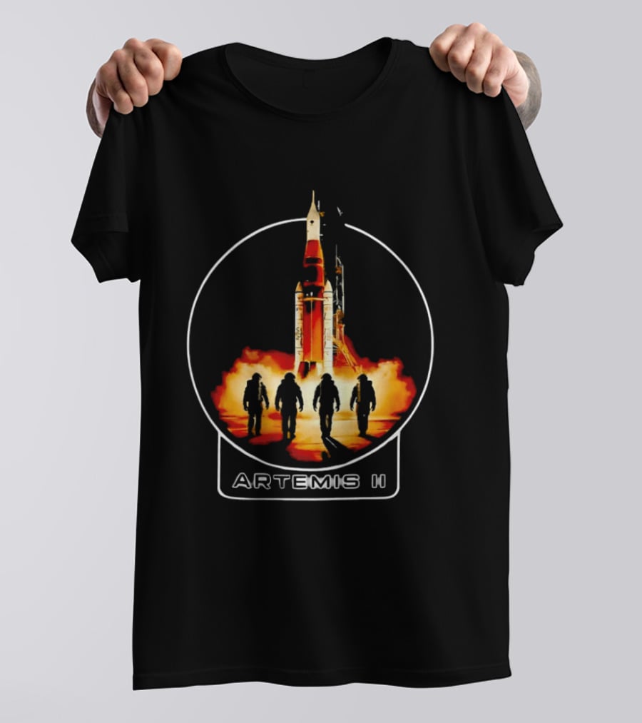 Artemis II Rocket Launch Astronauts And Liftoff T-Shirt