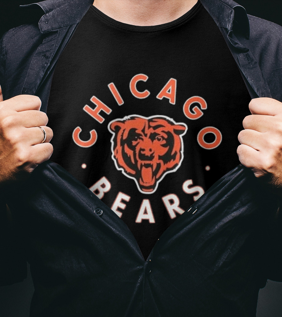 Chicago Bears Team Emblem And Iconic Bear Head T-Shirt