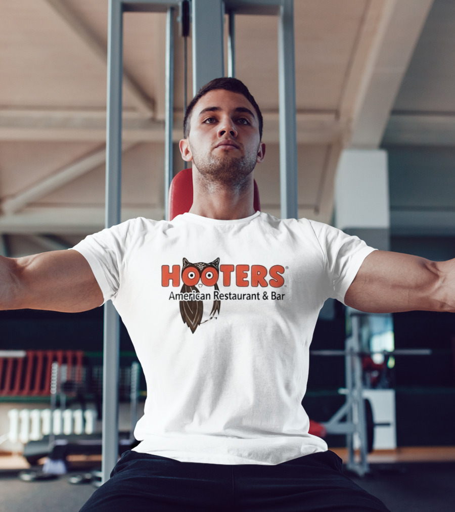 Hooters American Restaurant And Bar Owl Icon Trademark T-Shirt