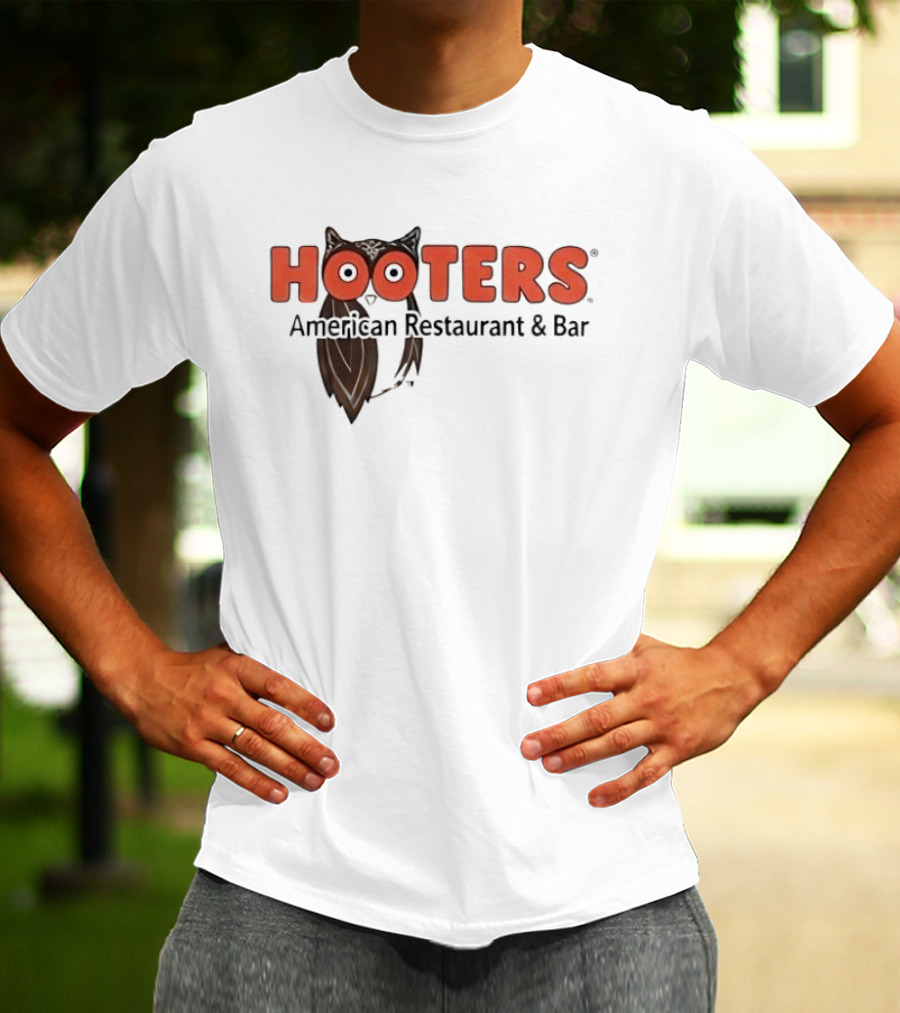 Hooters American Restaurant And Bar Owl Icon Trademark T-Shirt