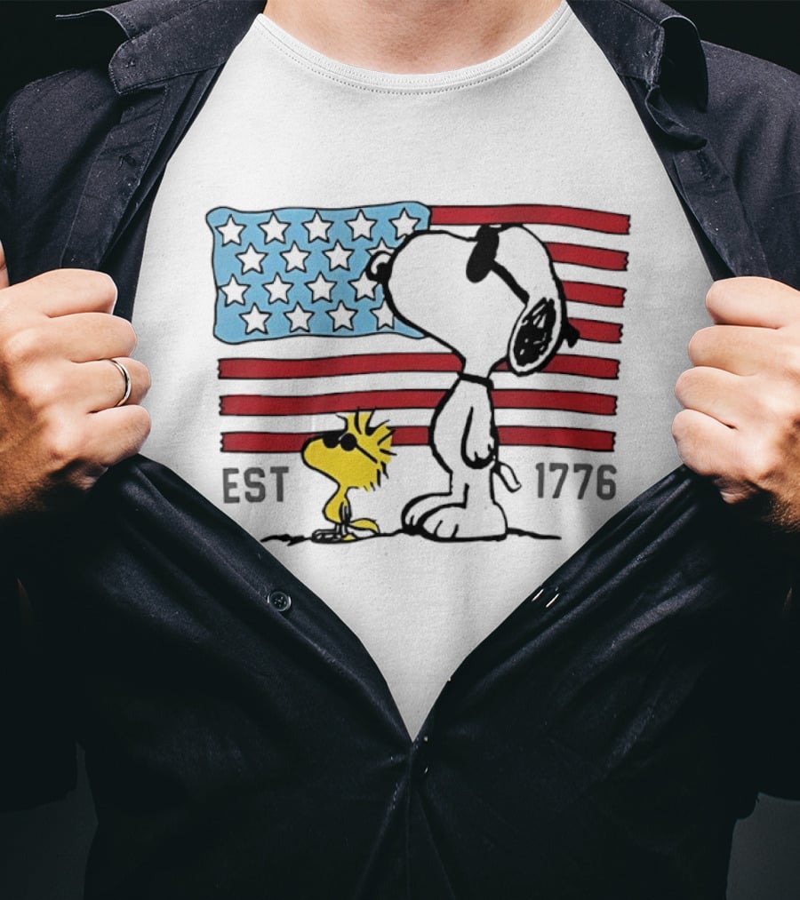 America 250th Anniversary 1776 Snoopy Woodstock With Stars And Stripes T-Shirt
