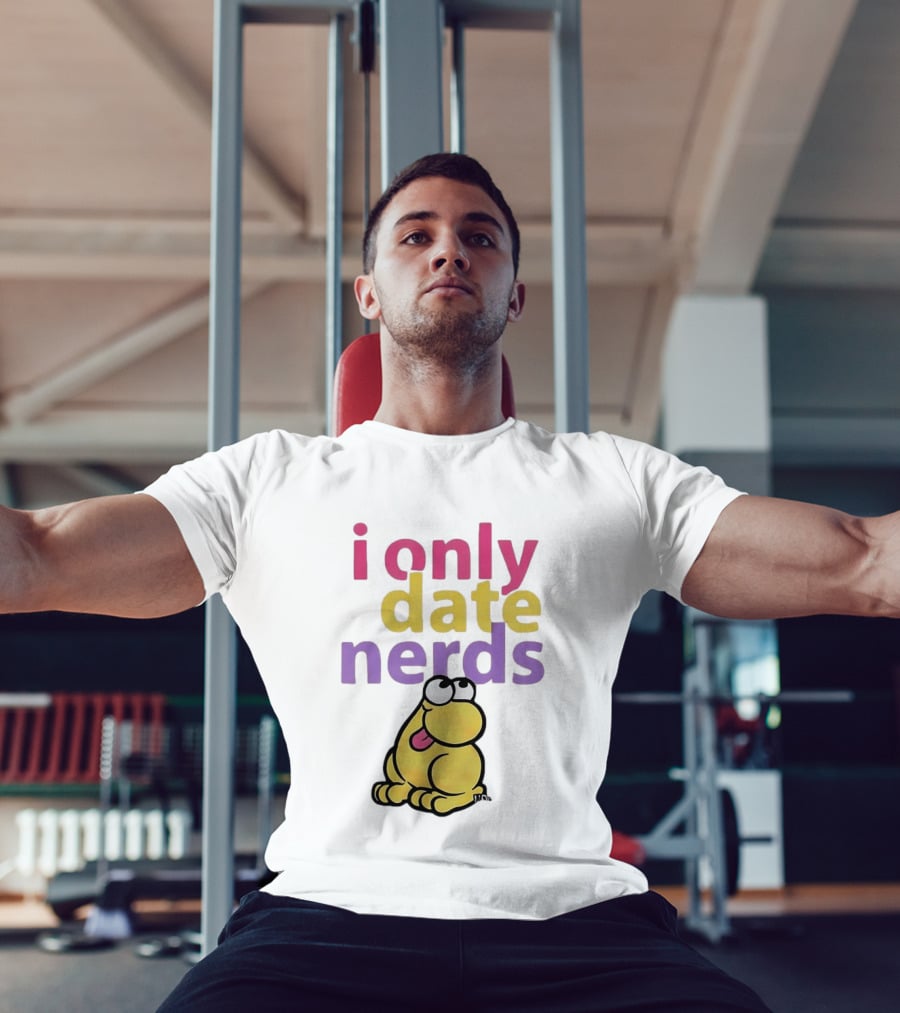 I Only Date Nerds Colorful Cartoon Worm Fun Playful Humor T-Shirt