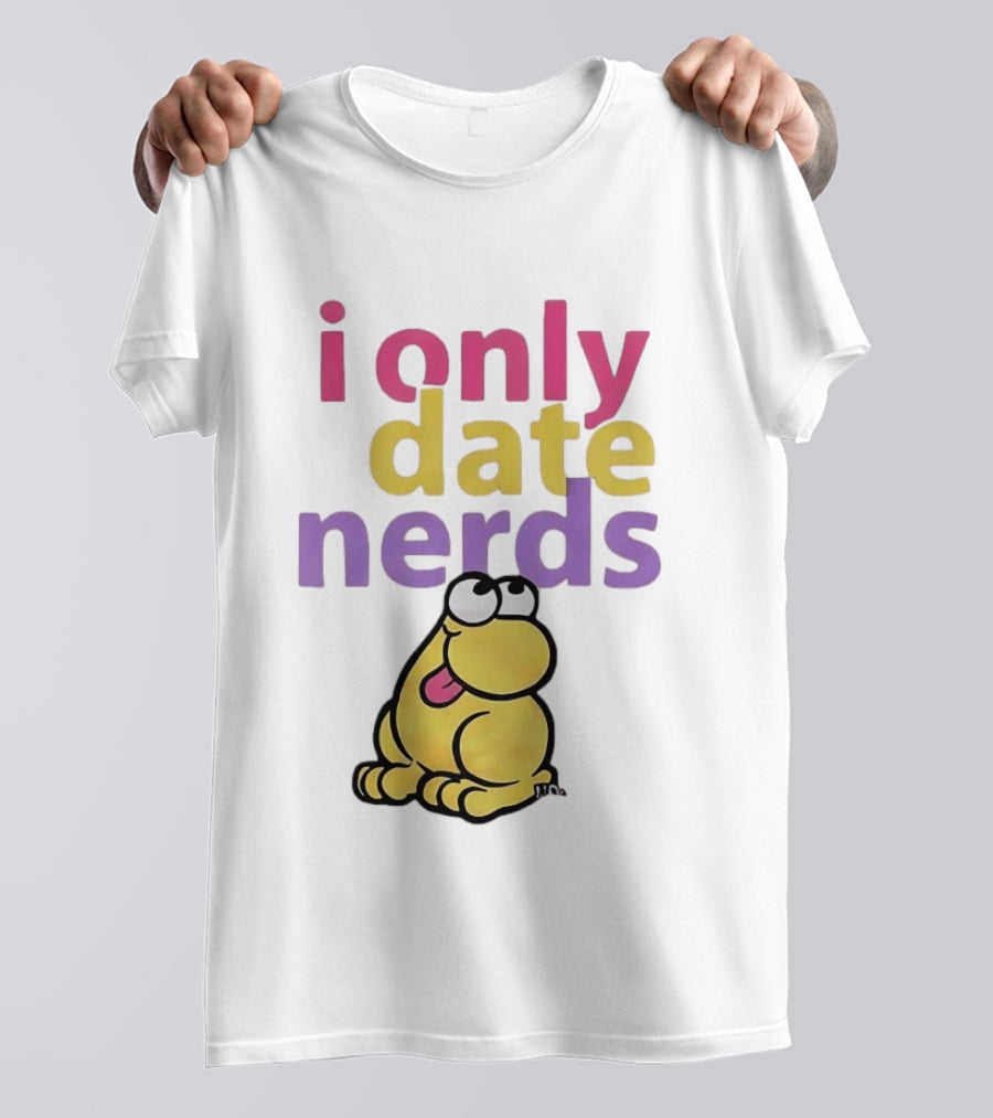 I Only Date Nerds Colorful Cartoon Worm Fun Playful Humor T-Shirt