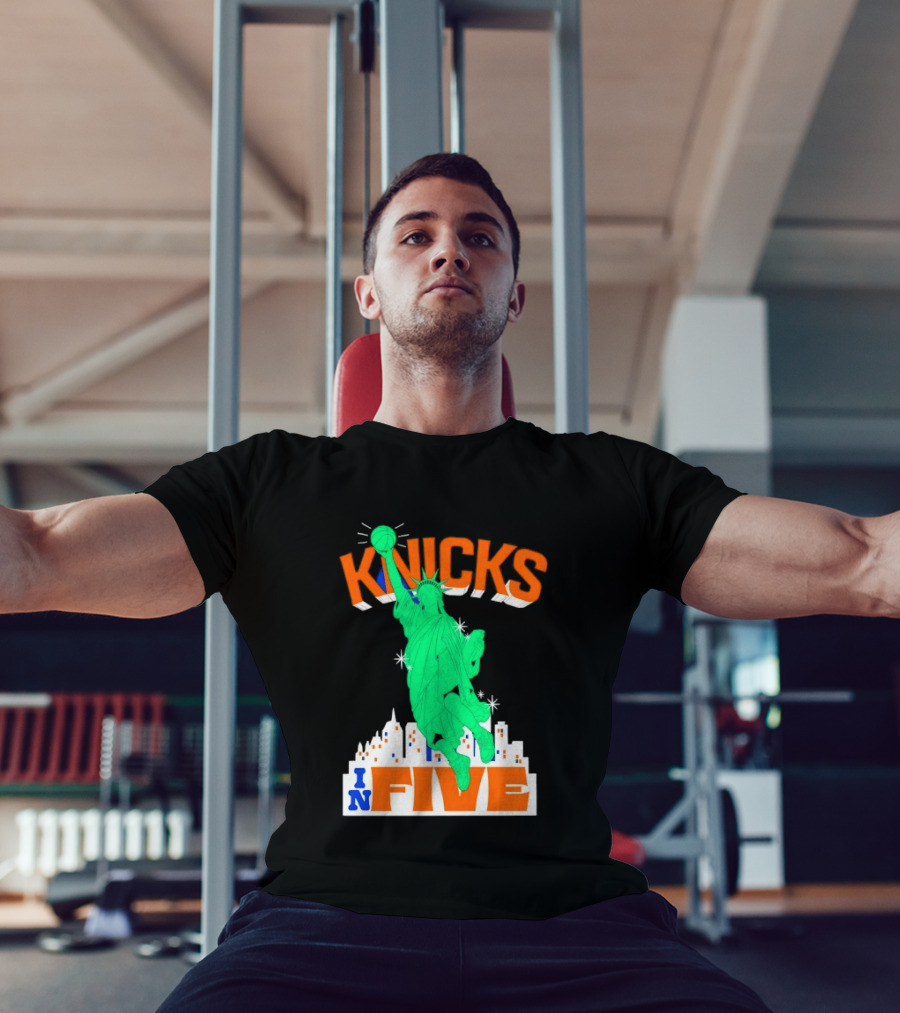 Knicks Statue Of Liberty Dunk In Five Basketball Cartoon Skyline T-Shirt