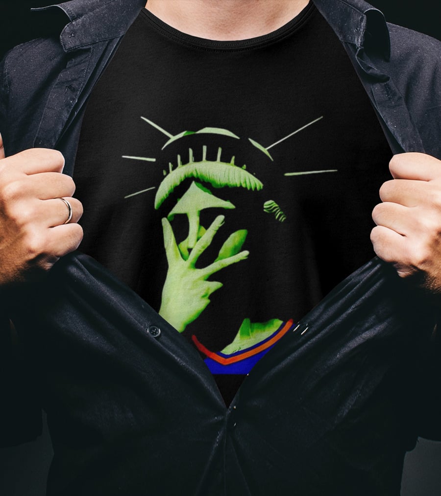Statue Of Liberty New York Knicks Jersey Facepalm T-Shirt