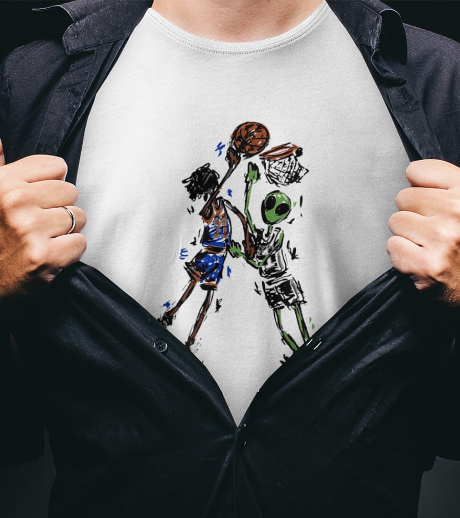 Jalen Brunson Vs Alien Wemby Dunking Showdown Basketball Clash T-Shirt