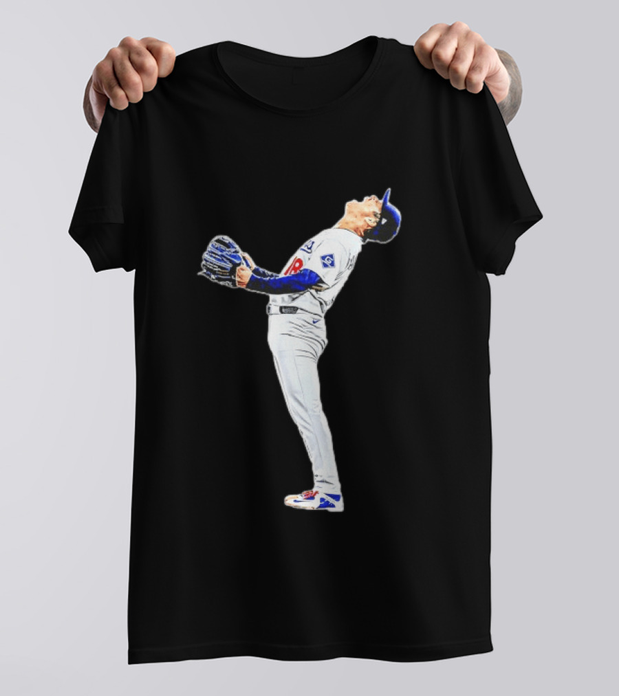 Yamamoto Yoshinobu Los Angeles Dodgers Baseball Player Celebration Pose T-Shirt