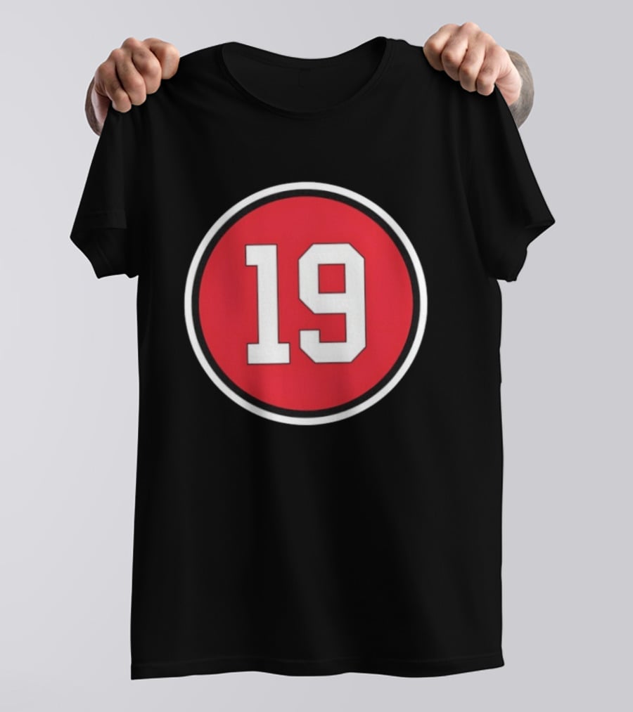 Chicago Blackhawks Jonathan Toews 19 Retirement Commemorative T-Shirt