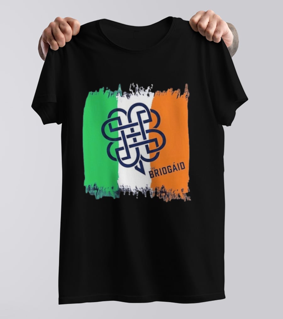 The Briogáid Celtic Knot Irish Flag T-Shirt